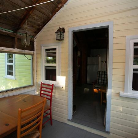 Fun Place With A Sandy Beach For Swimming, Boating, And Fishing, Featuring 3 Available Cabins Fenelon Falls Luaran gambar