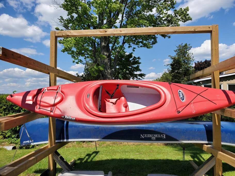 Fun Place With A Sandy Beach For Swimming, Boating, And Fishing, Featuring 3 Available Cabins Fenelon Falls Luaran gambar