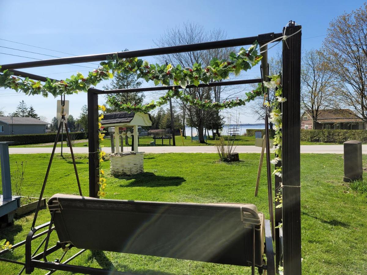 Fun Place With A Sandy Beach For Swimming, Boating, And Fishing, Featuring 3 Available Cabins Fenelon Falls Luaran gambar