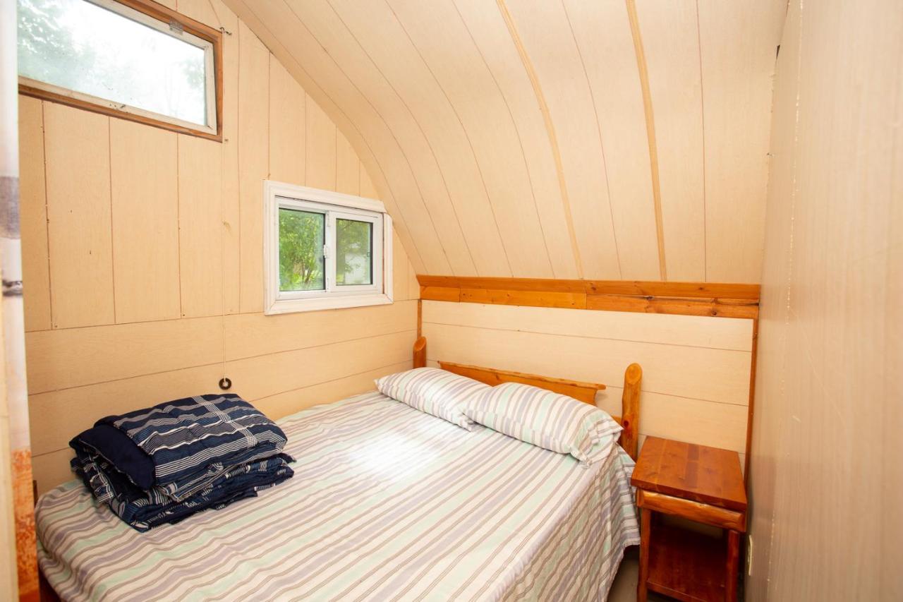 Fun Place With A Sandy Beach For Swimming, Boating, And Fishing, Featuring 3 Available Cabins Fenelon Falls Luaran gambar