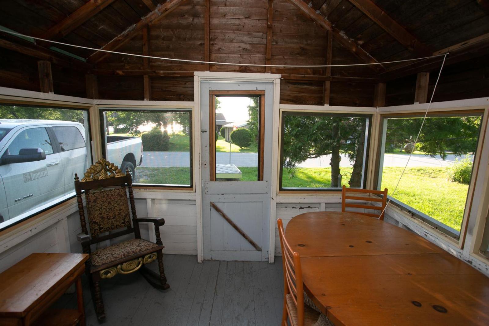 Fun Place With A Sandy Beach For Swimming, Boating, And Fishing, Featuring 3 Available Cabins Fenelon Falls Luaran gambar