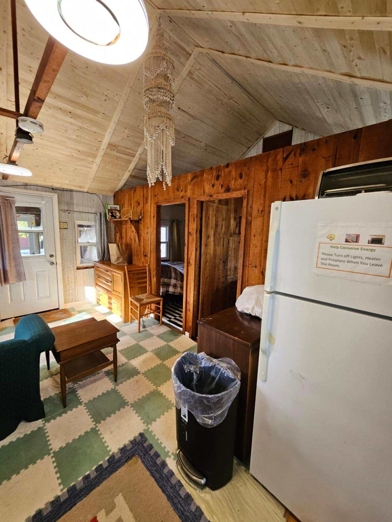 Fun Place With A Sandy Beach For Swimming, Boating, And Fishing, Featuring 3 Available Cabins Fenelon Falls Luaran gambar